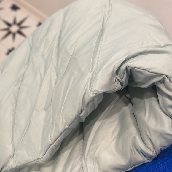 Warm light puffer jacket - Picture 9 of 12